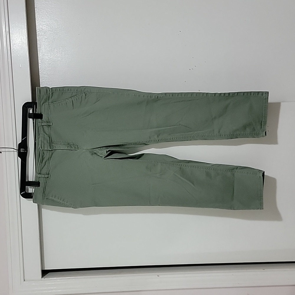 Loft ankle length olive pants 10p